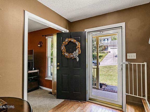 2nd image of 6424 Ridge Run Dr