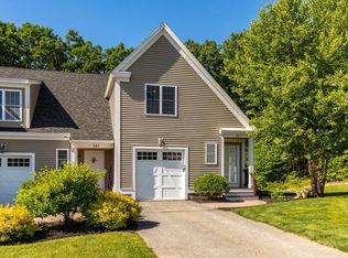 15 Lilac Cir #C, Groton, MA 01450