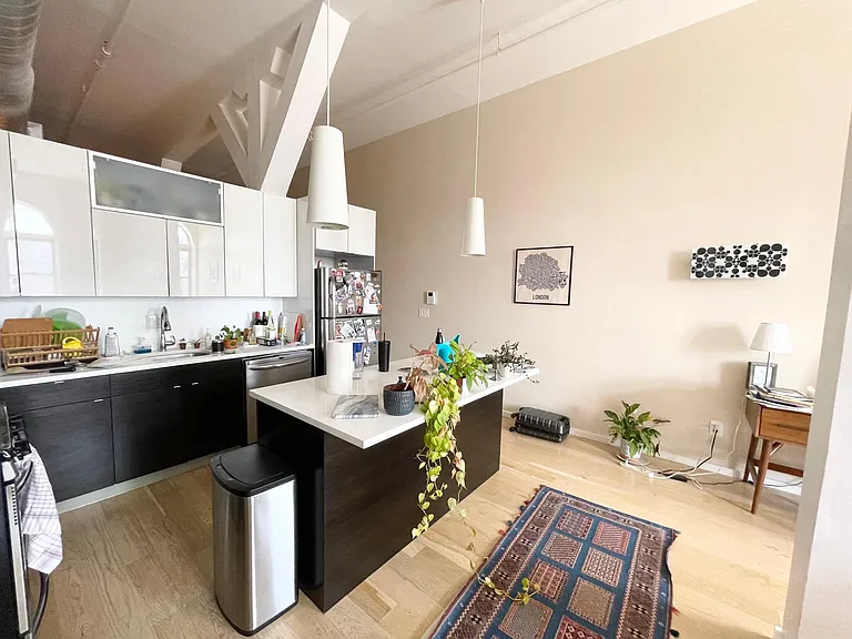 728 Market St #605 — Photo 38