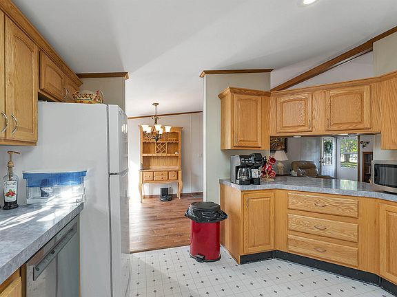 3rd image of 59 Oak Drive