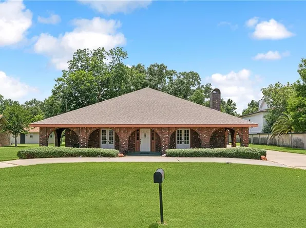 25 Manor Ln, Waggaman, LA 70094