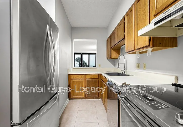 601 1st St S #2H — Photo 12