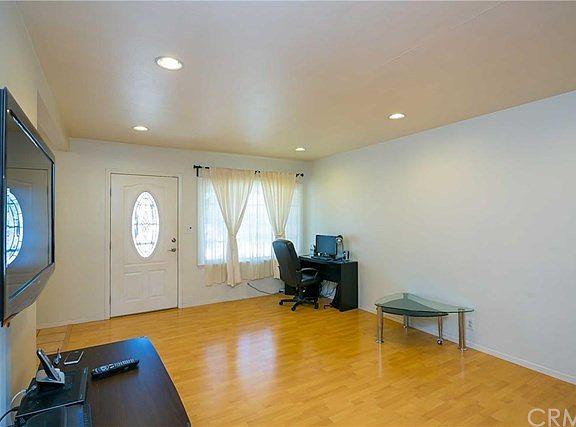 3rd image of 11320 Edderton Ave