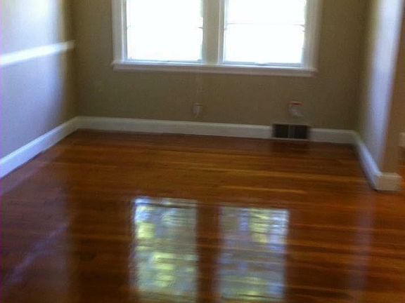 2nd image of 1604 Kenton St