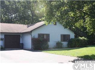 4 Wren Way, Howell, NJ 07731