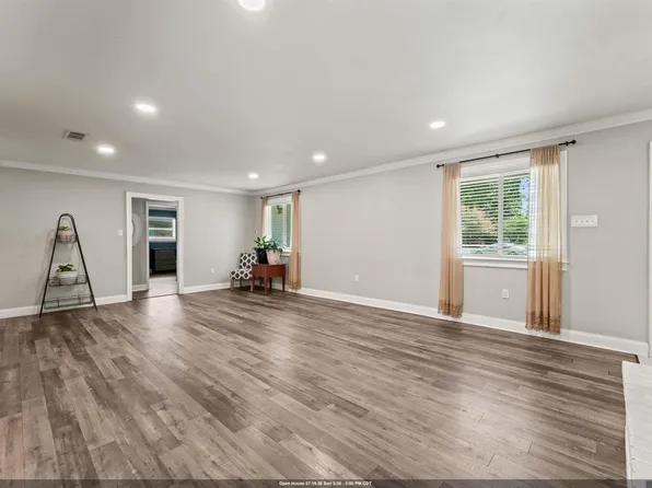 1088 Sinclair Dr, Baton Rouge, LA 70815