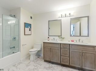 1 Carriage City Plz APT 1602, Rahway, NJ