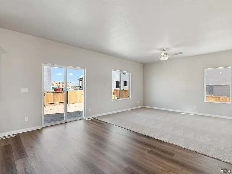 7412 W Big Thompson Cir — Photo 16