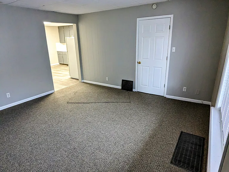 1014 Harrison Ave #1L — Photo 3