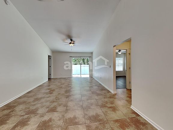 5th image of 360 Sunshine Dr