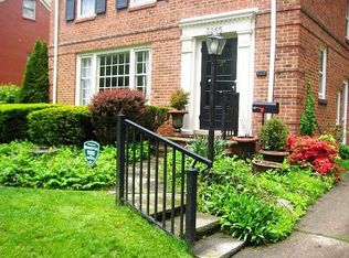 3265 E Monmouth Rd, Cleveland Heights, OH 44118