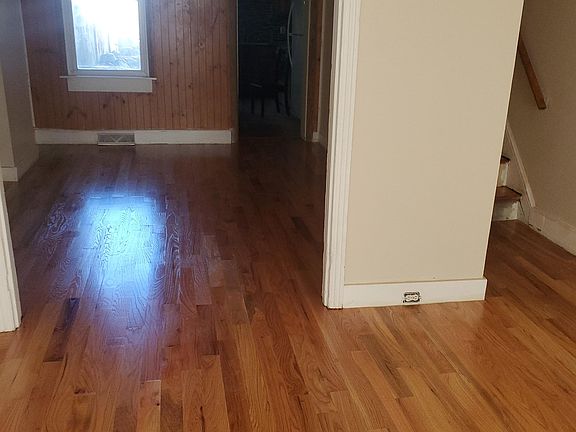 2nd image of 319 S Jackson St #1