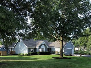 15307 Cedar St, Basehor, KS 66007