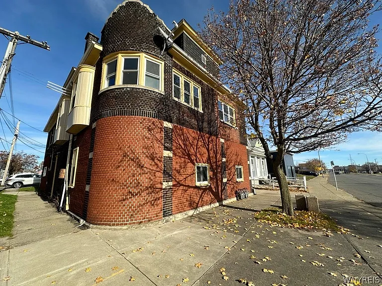 654 Hertel Ave #D — Photo 1