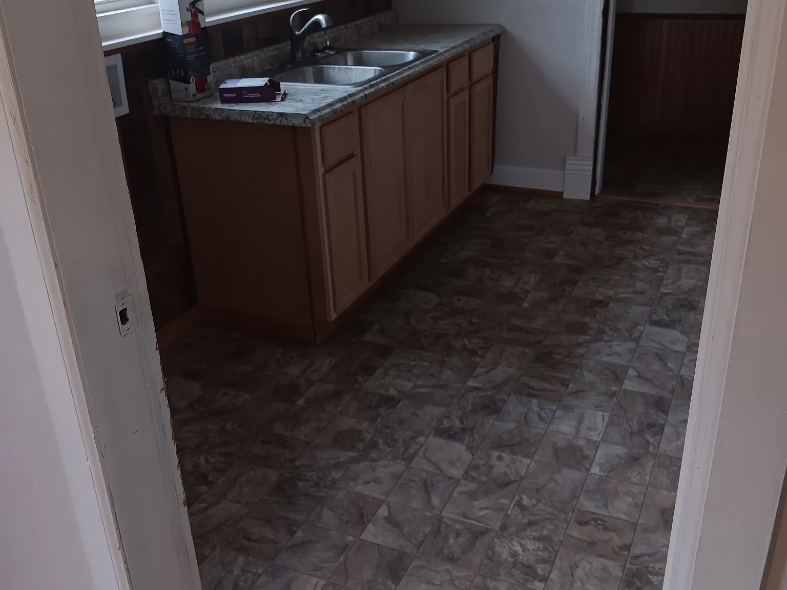 2 bed, 720 sqft, $950 — Photo 2
