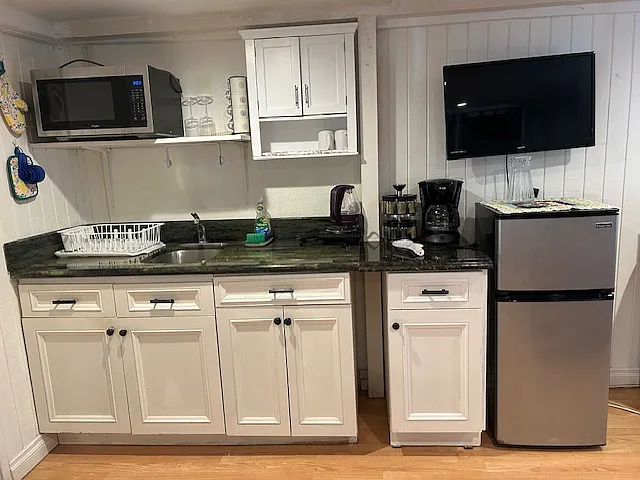 6614 Noble Ave #2 — Photo 9