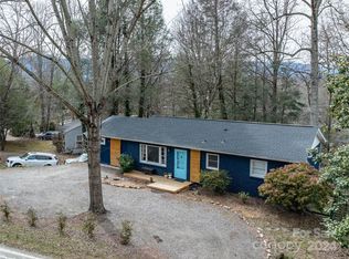 819 Rhododendron Ave, Black Mountain, NC 28711
