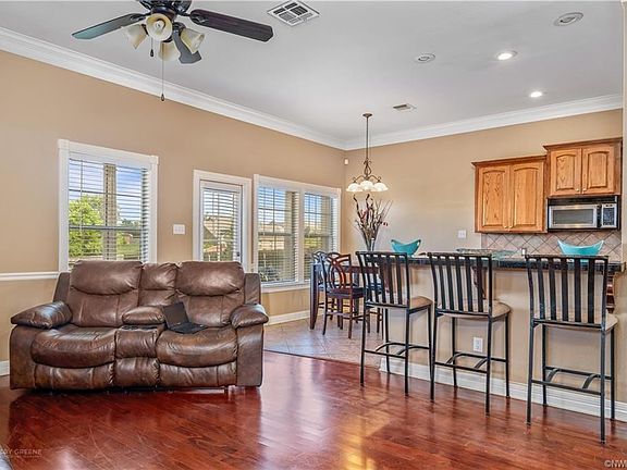 2nd image of 4887 Eagle Way