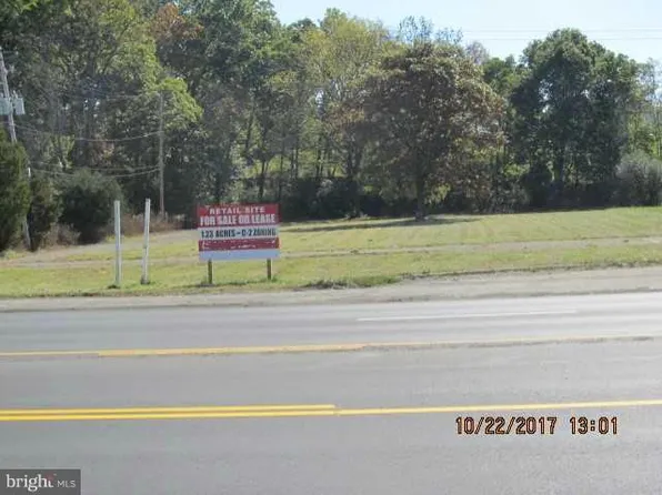 7655 Williamson Rd, Roanoke, VA 24019