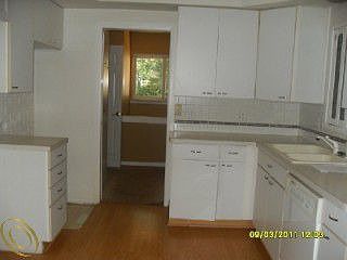 4th image of 53067 Aulgur Dr