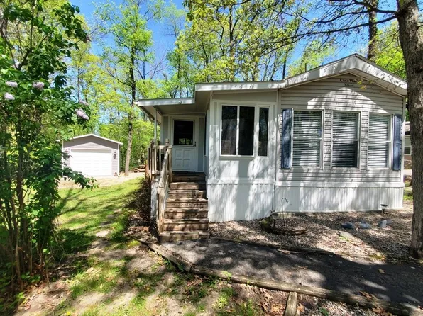 271 Oak Lane, Edgerton, WI 53534