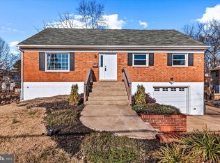 9712 Fairmont Ave, Manassas, VA 20109