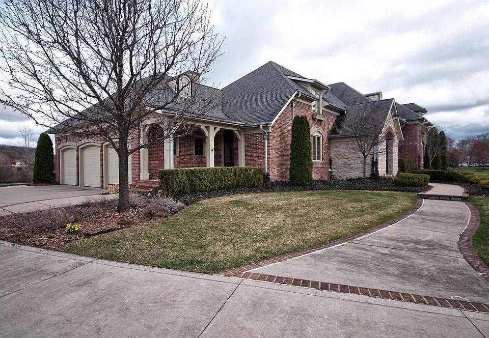 51302 Shannon Brook Ct Granger IN 46530 Zillow