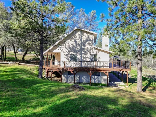 15605 Wolf Mountain Rd, Grass Valley, CA 95949