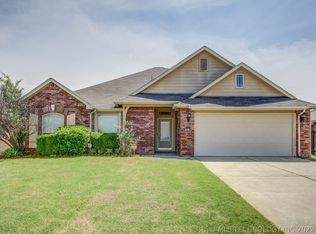 4071 S 211th East Ave, Broken Arrow, OK 74014