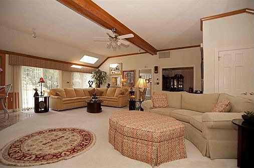 2nd image of 3404 Montgomery Pl
