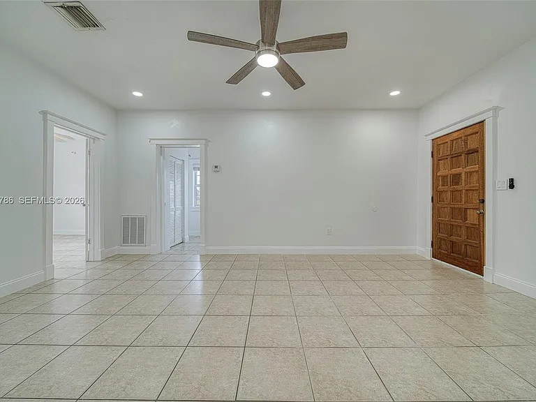 2205 SW 13th St #B — Photo 12
