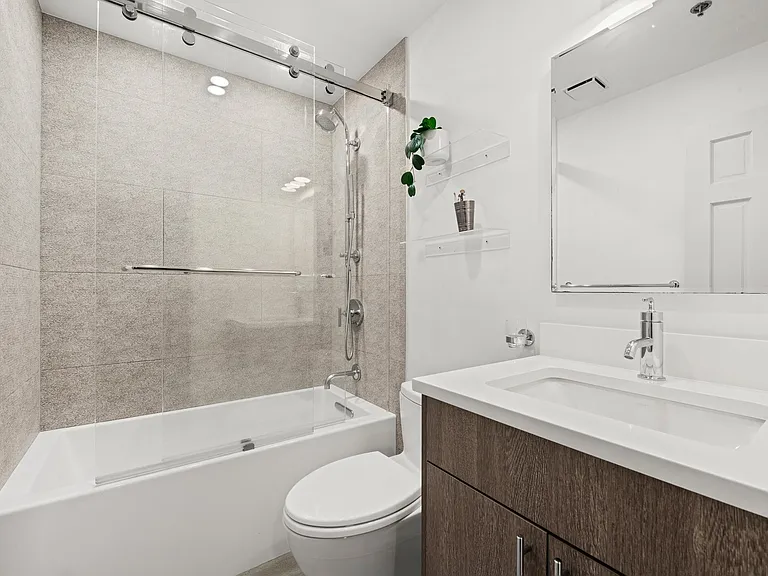 613 Madison St #B — Photo 21