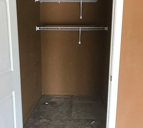 3rd image of 2512 Whitecliff Ln