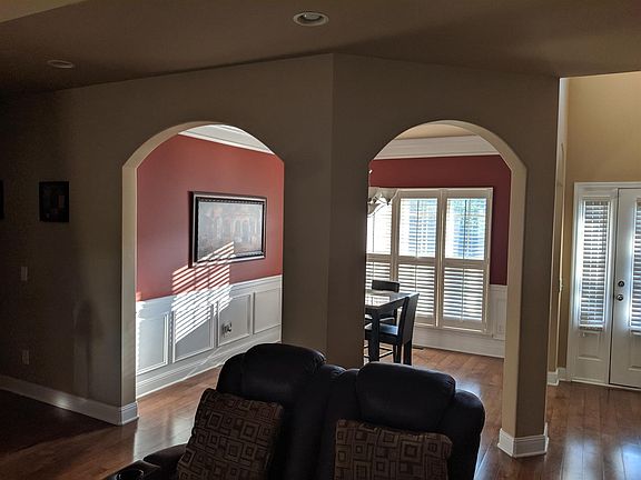 5th image of 3705 Montgomery Way