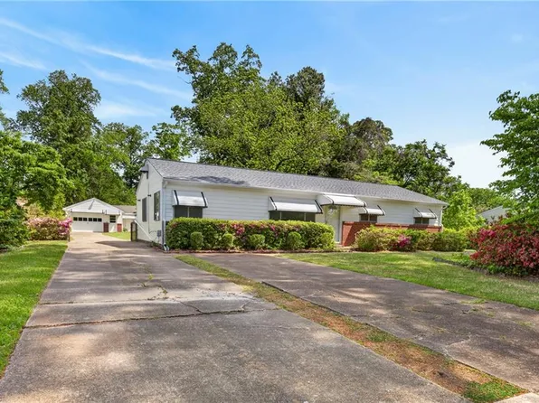 2800 Country Club Dr, Suffolk, VA 23435