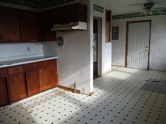 3rd image of 7323 E Chicago St