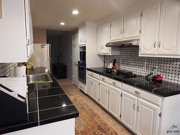 5th image of 6004 Wilshire Dr