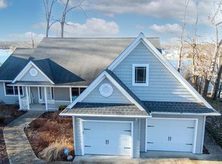 58240 Jennie Dr, Three Rivers, MI 49093