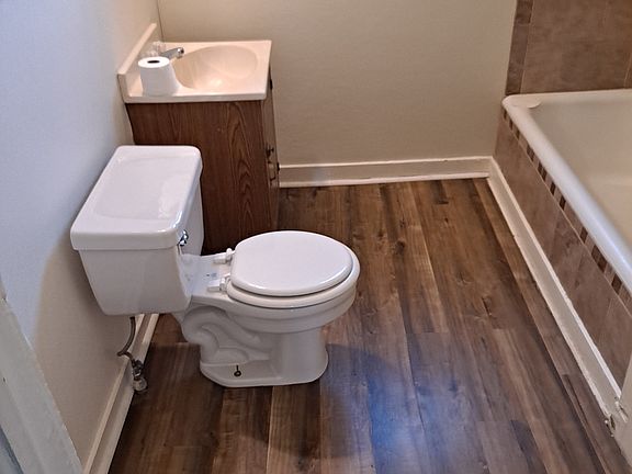 5th image of 813 N Connelly St #2
