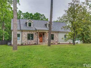 2109 University Dr, Durham, NC 27707