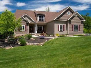 9 Ridge View Rd, Wilton, NY 12831