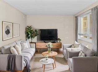 4051 W Pine Blvd #1, Saint Louis, MO 63108