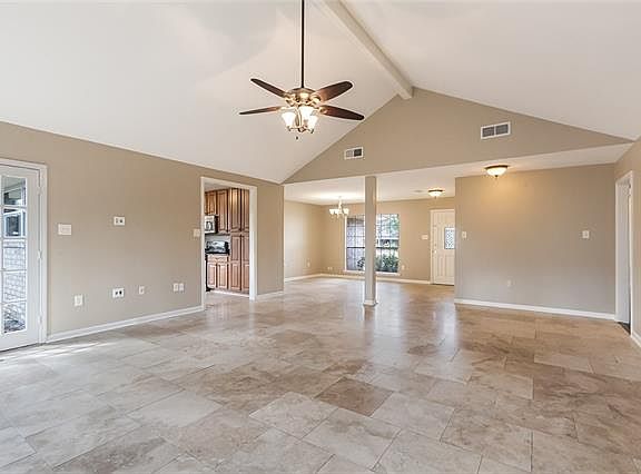 5th image of 382 E Essex Dr