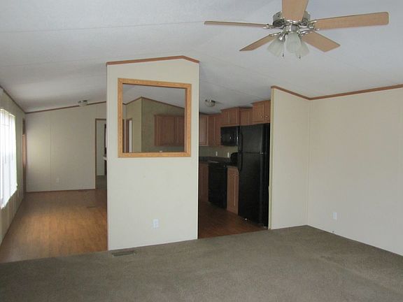 2nd image of 144 Coral Ln