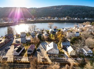 16 Church Street, Walpole, NH 03609