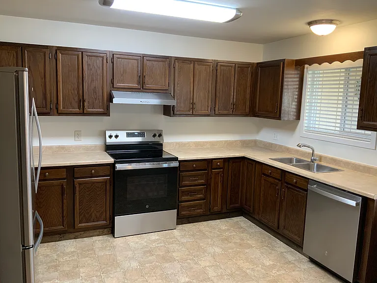 2244 Monad Rd #1 — Photo 3
