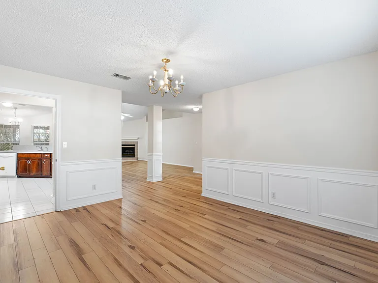 4591 Scarlet Dr — Photo 12