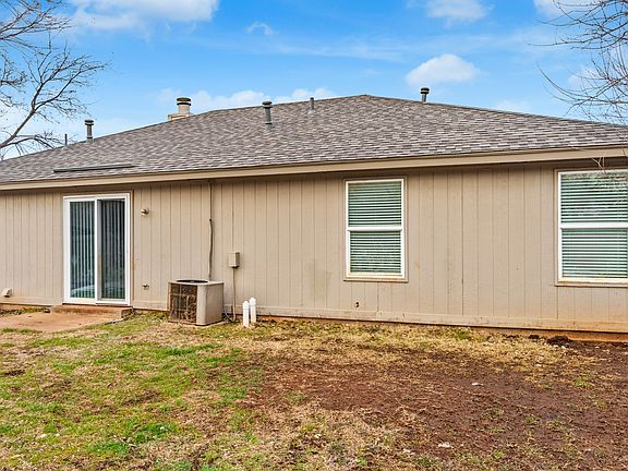 5th image of 2128 Silver Fox Dr
