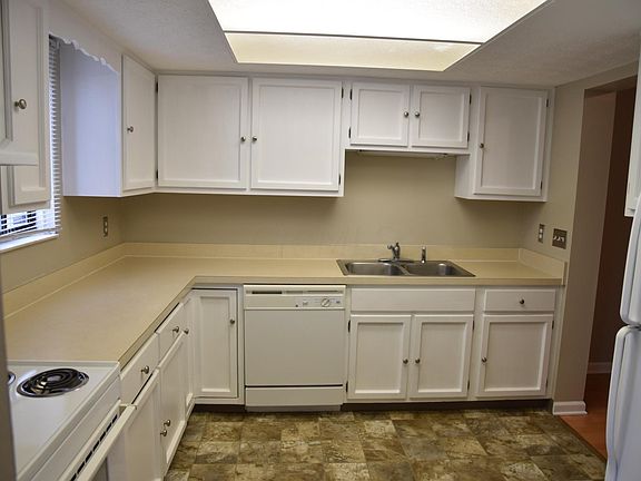 4th image of 3761 Ellerdale Dr