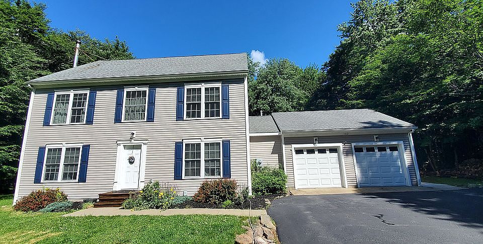 2nd image of 102 Centennial Ct
